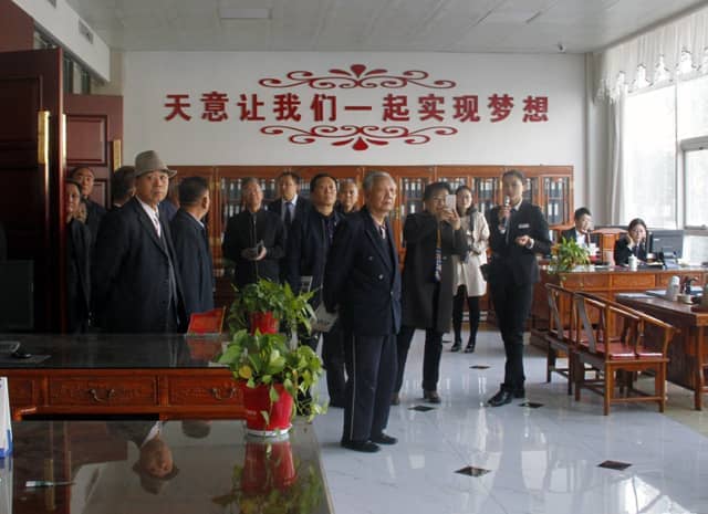 兗州區(qū)人大、政協(xié)領(lǐng)導(dǎo)蒞臨天意機(jī)械參觀考察