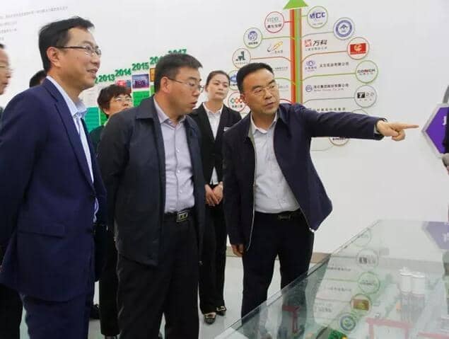 區(qū)委常委、區(qū)紀(jì)委書記、區(qū)監(jiān)委主任王慶峰調(diào)研天意機(jī)械