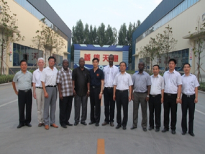 熱烈歡迎非洲諸國大使代表團(tuán)訪問天意機(jī)械！