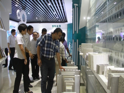 亞洲國家行業(yè)商協(xié)會領導到天意機械洽談合作!