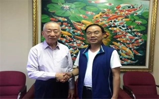 印尼著名僑領、印尼泛印集團董事長、印尼總統(tǒng)大學創(chuàng)辦人-李文光