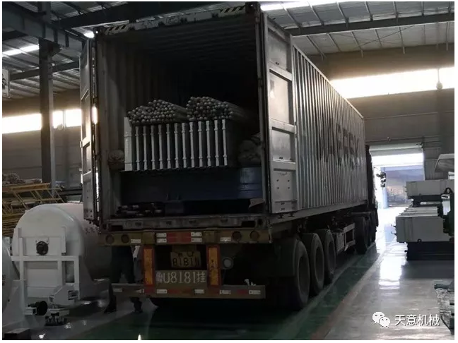 天意機(jī)械為柬埔寨客戶加工生產(chǎn)年產(chǎn)80萬(wàn)平方輕質(zhì)墻板生產(chǎn)線成功裝車(chē)啟運(yùn)！